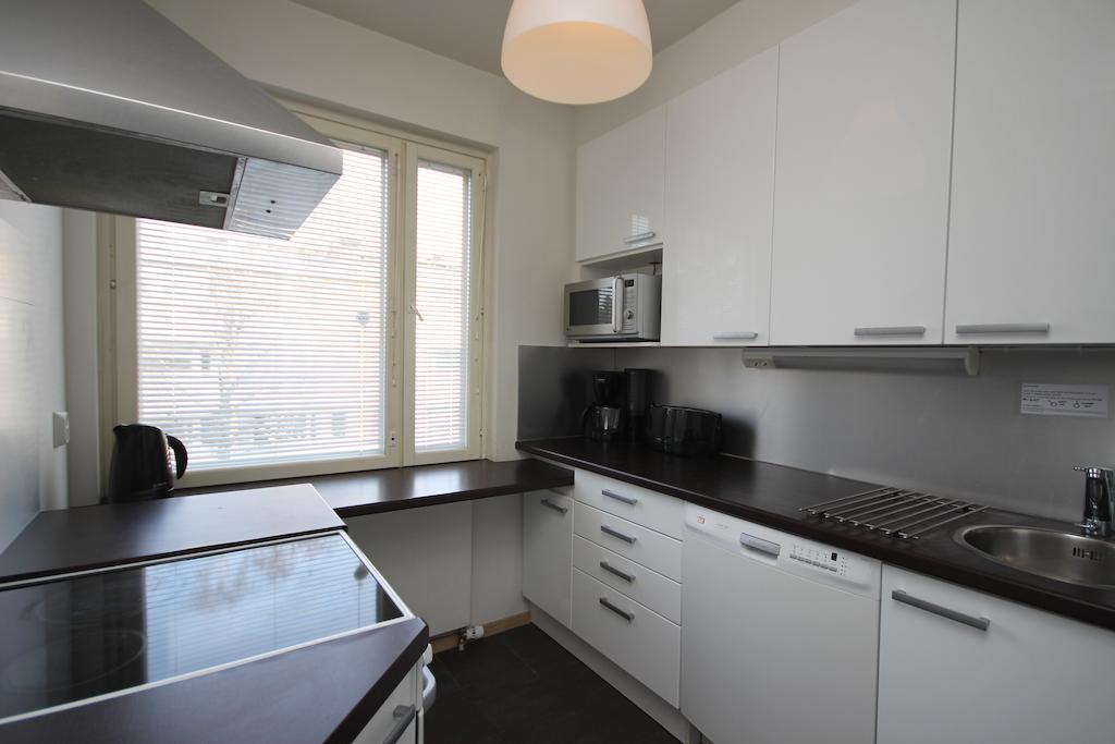 Gella Serviced Apartment Pitaejaenmaeki Helsinki Room photo